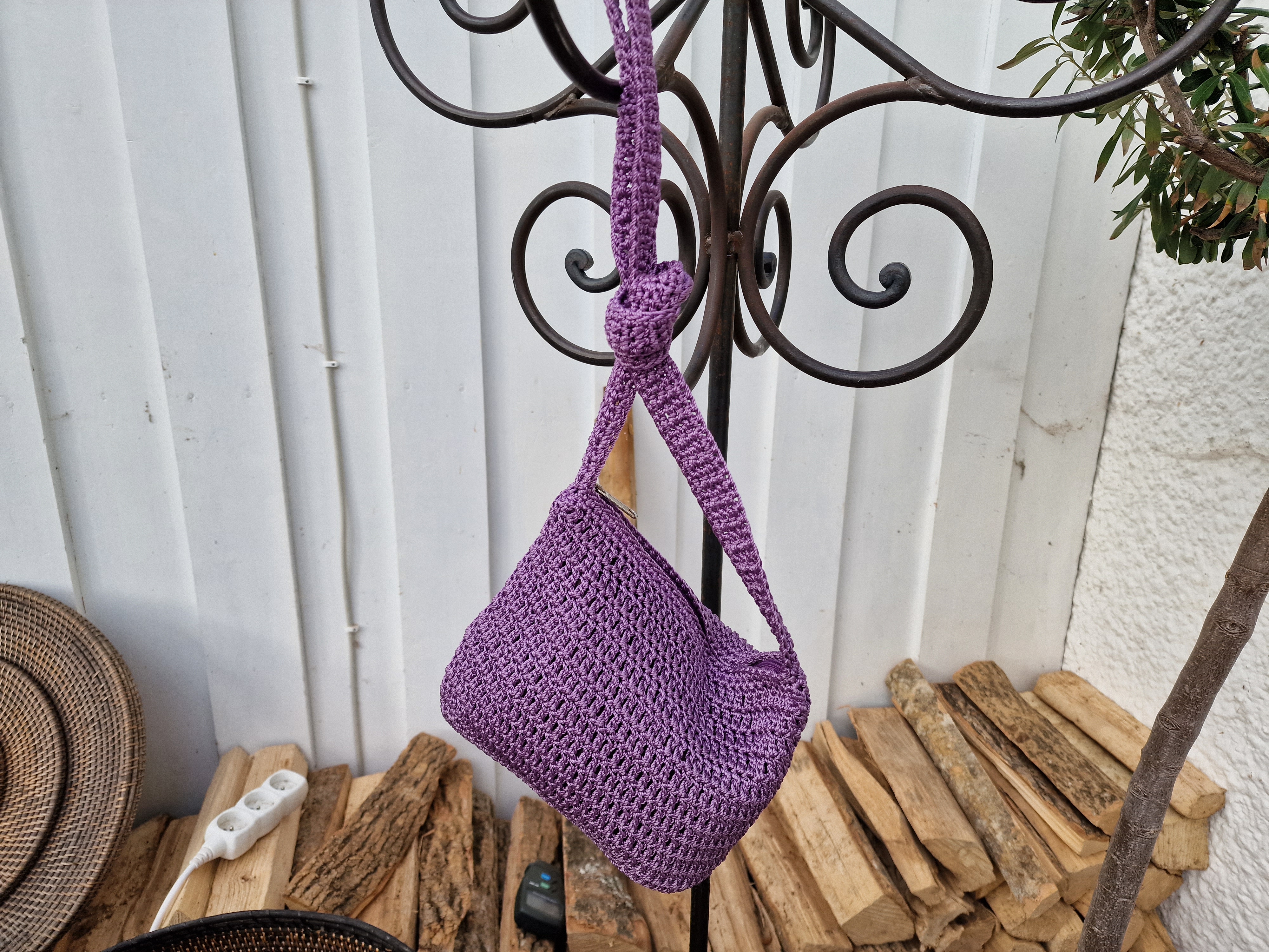 Häkeltasche handgemacht, Vintagestyle zum Umhängen, flieder 9391