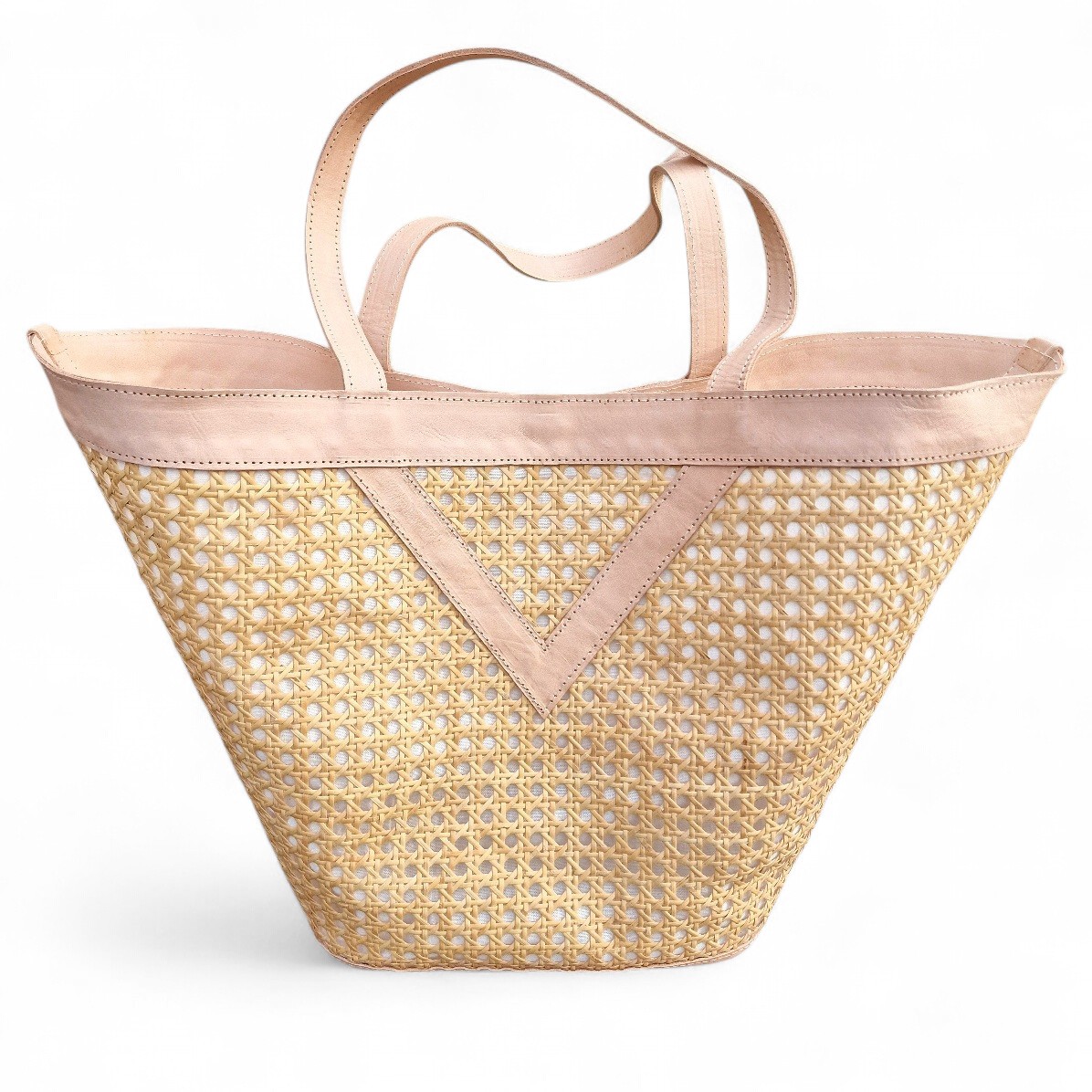 Stylischer Shopper aus Leder und Rattan, im Wiener Geflecht Design