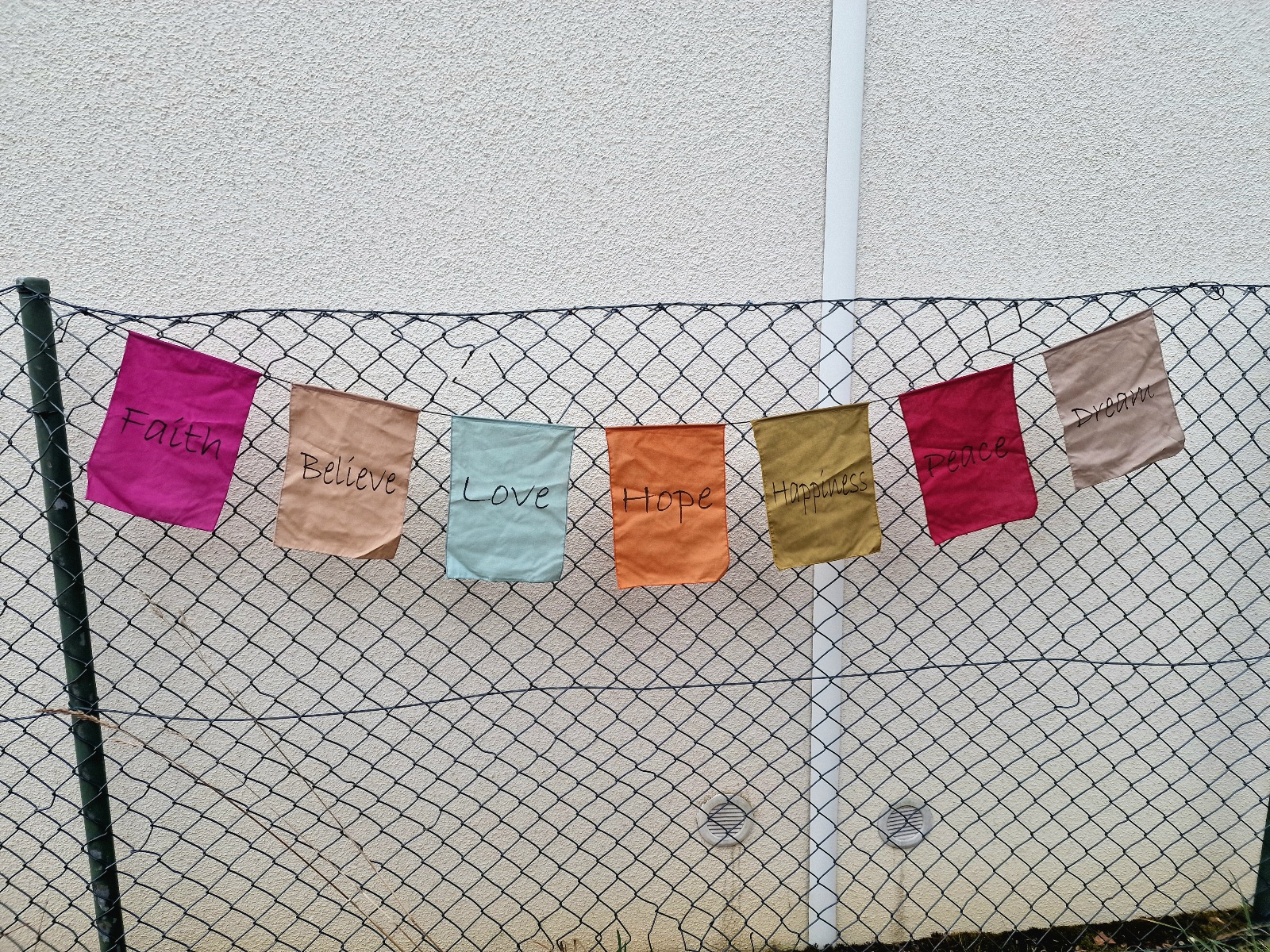 Wimpelkette Stoffgirlande "Worte der Zuversicht" 2,30 m