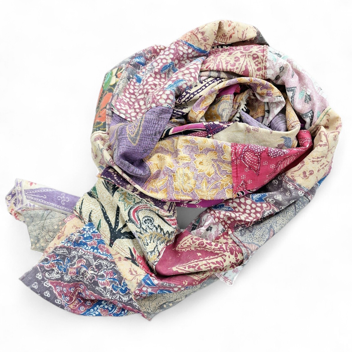 Boho Pareo lila, Stoffreste aus Bali-Sarongs im Patchworkstyle, ein Unikat, 125x250 cm