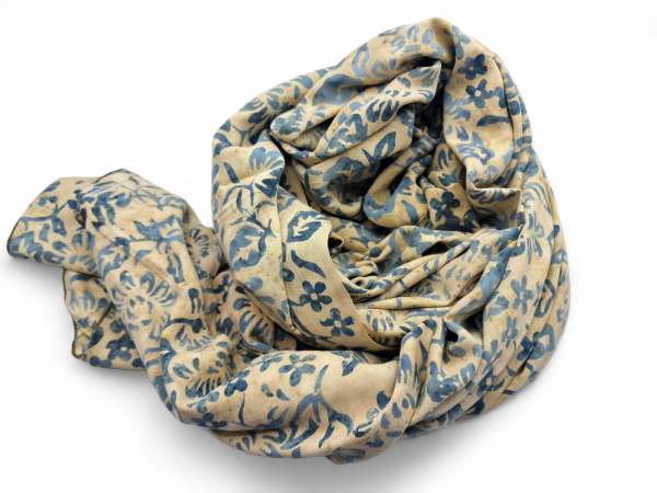 Sarong Wickeltuch gebatikt blaue Blüten